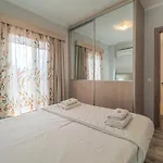 Charmy 2Bd Apartment Near Mon Repos Beach